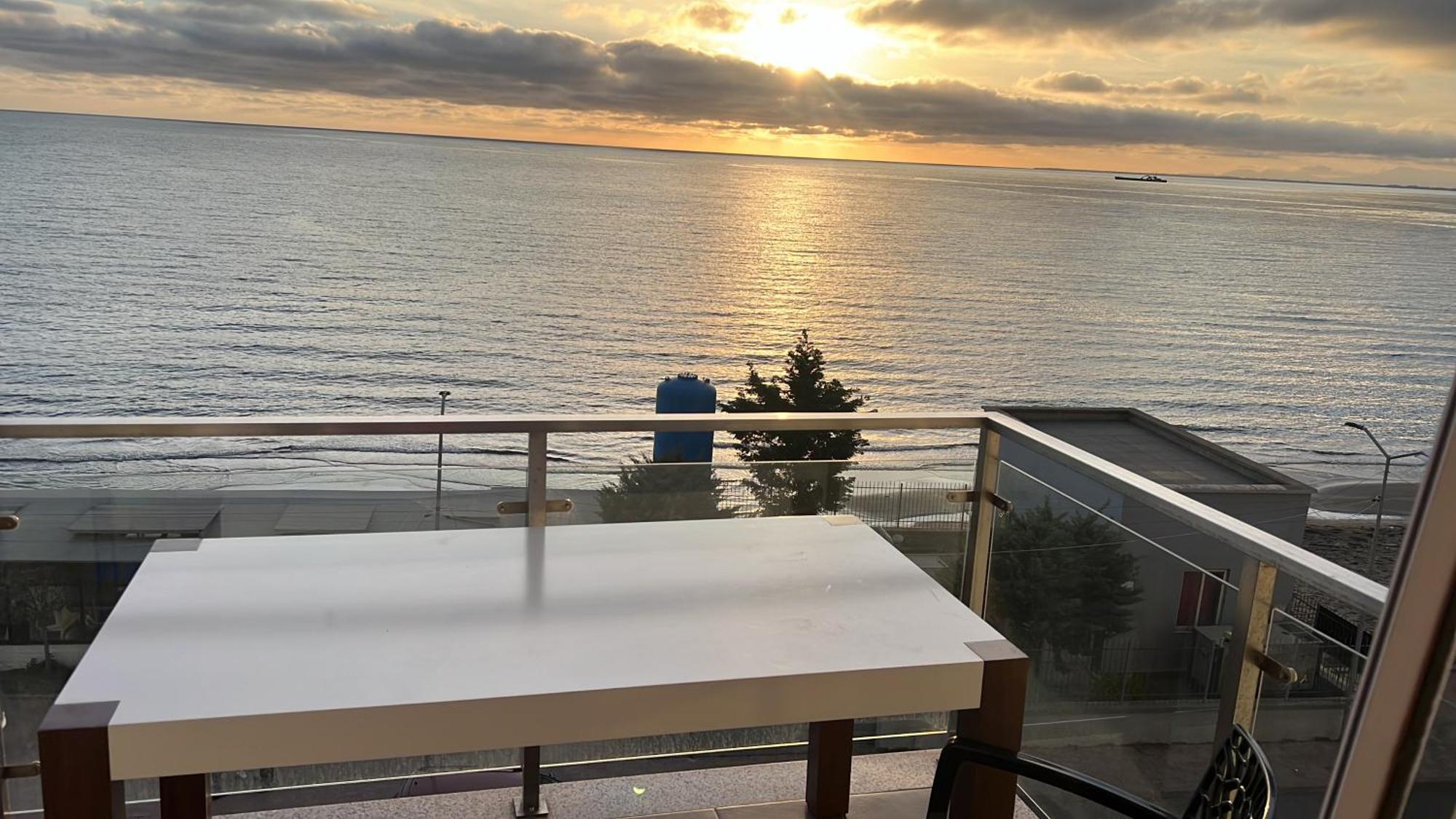 Season At Sea Appartement
